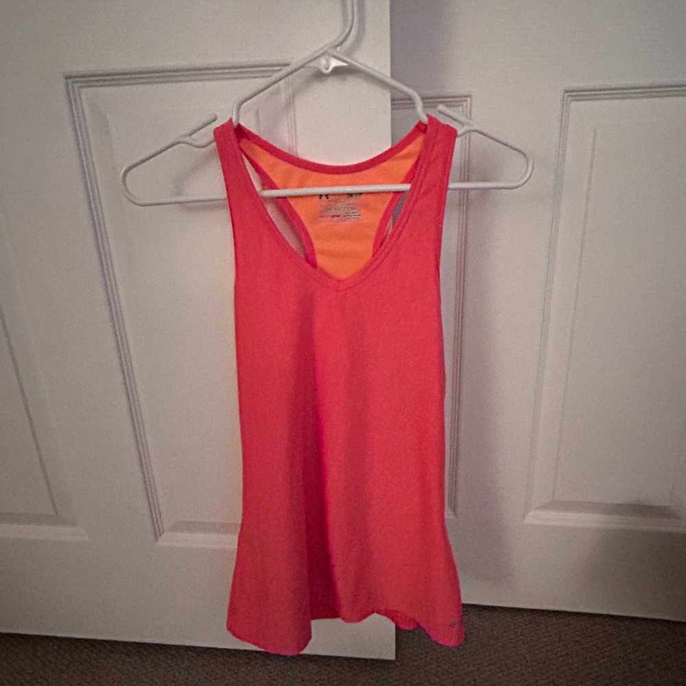 Under Armour Women's HeatGear Fitted Racer Back Tank top